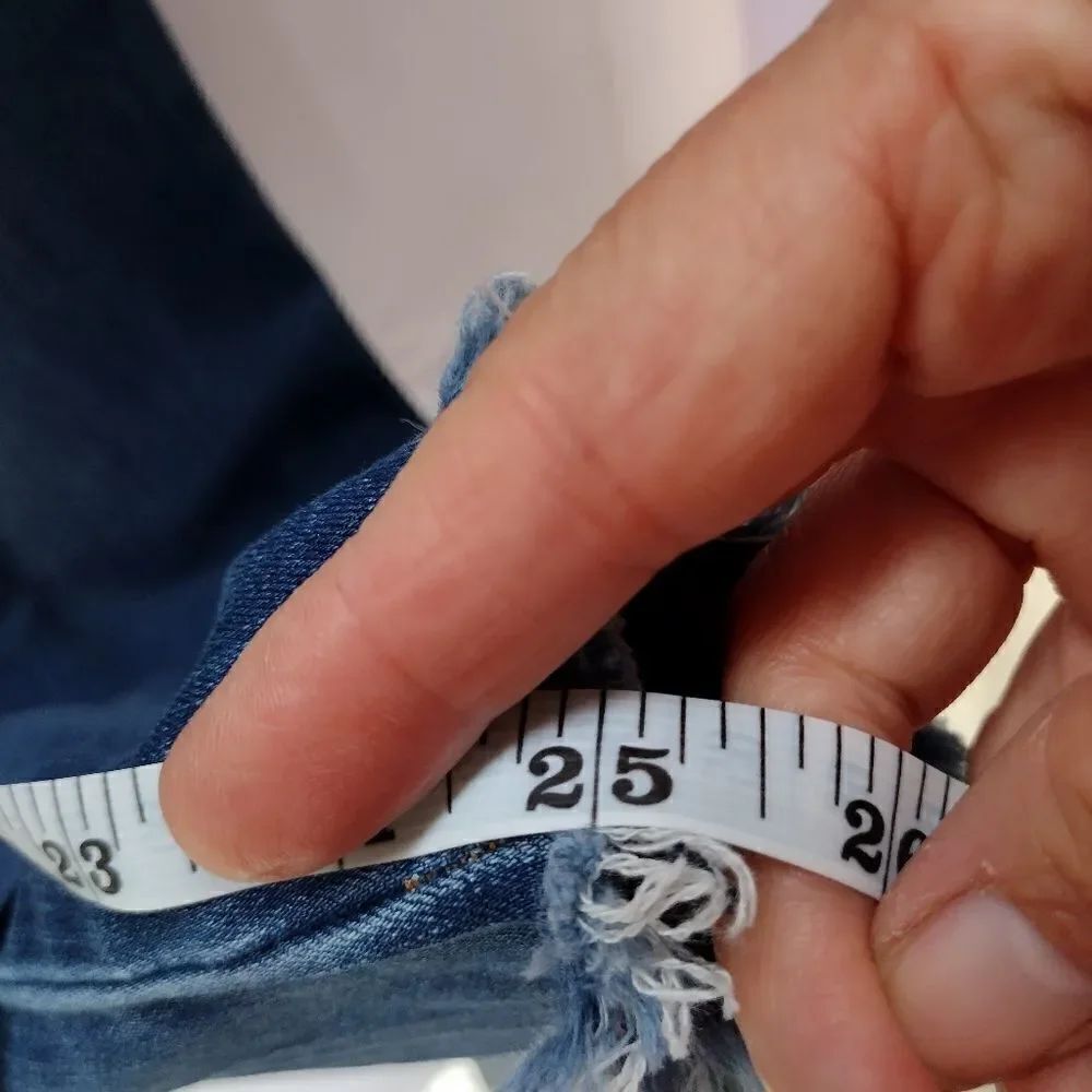 Stretch denim capris - Picture 10 of 10